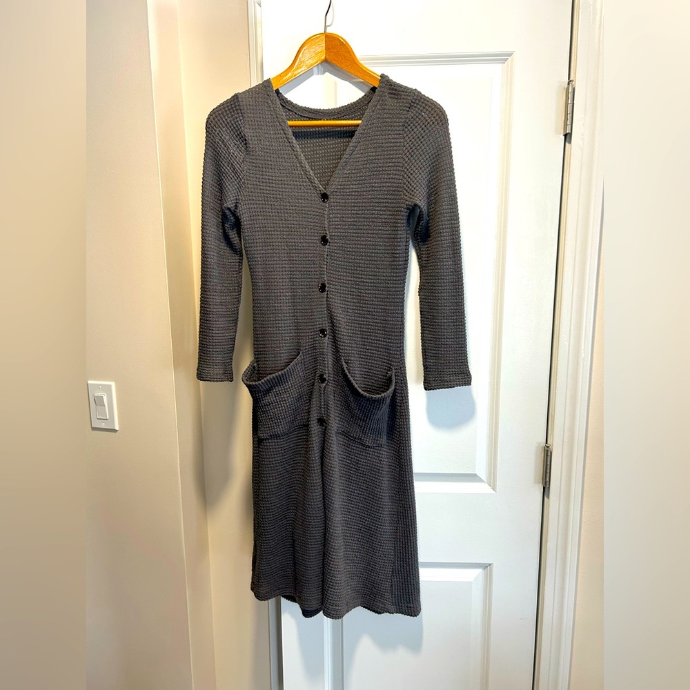Grey duster